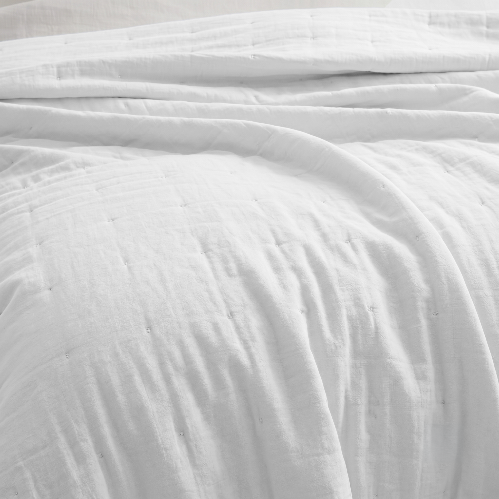 White Linen Cotton Quilt
