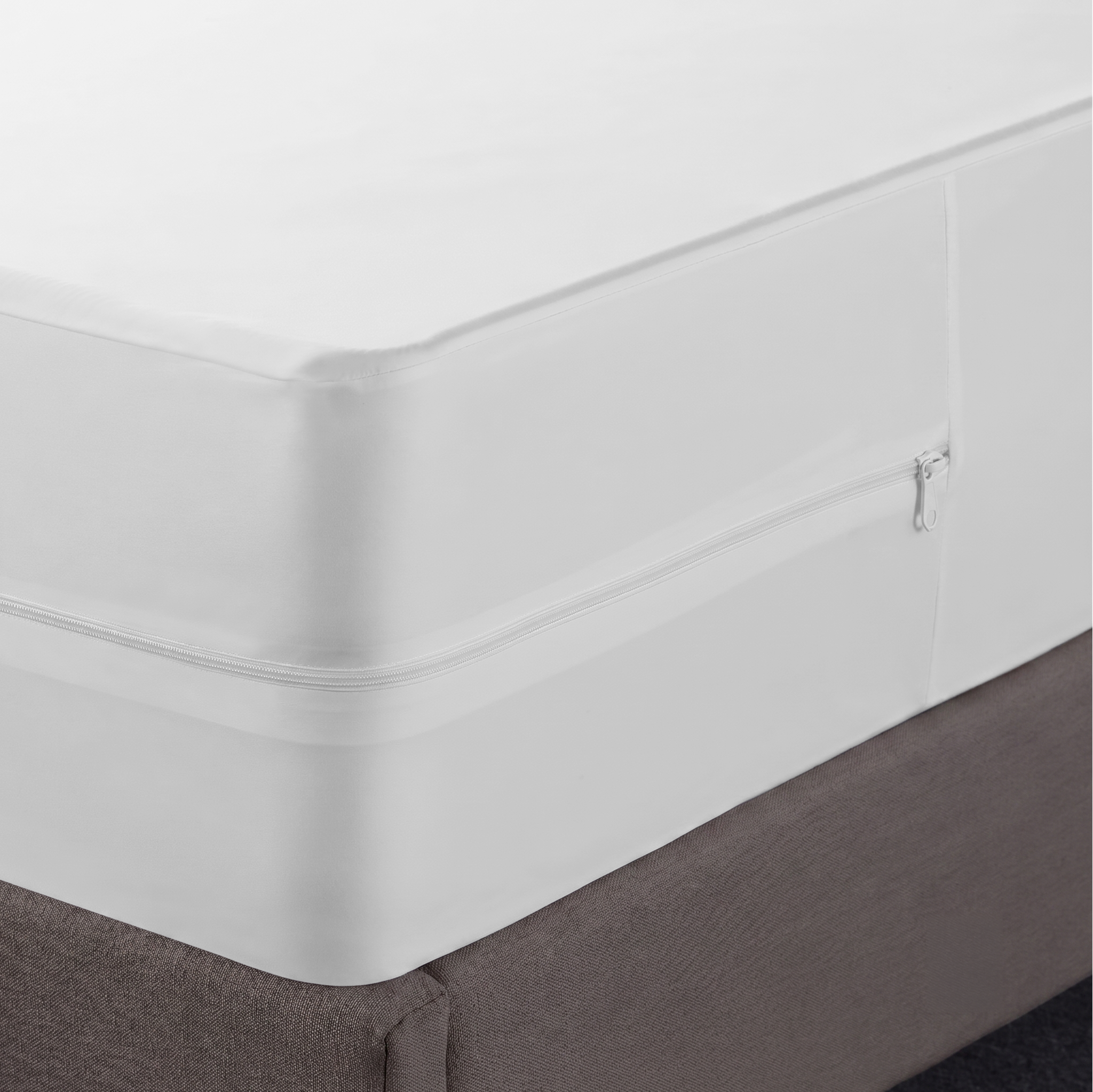White Cotton Mattress Protector