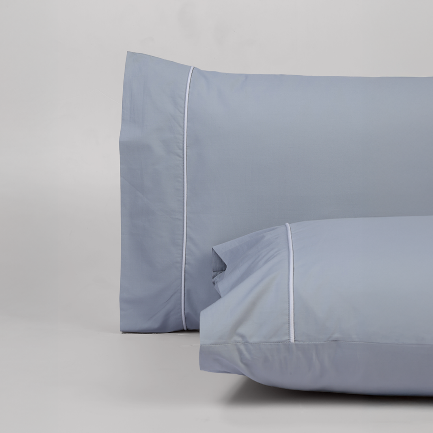 White Piped Percale Pillowcases