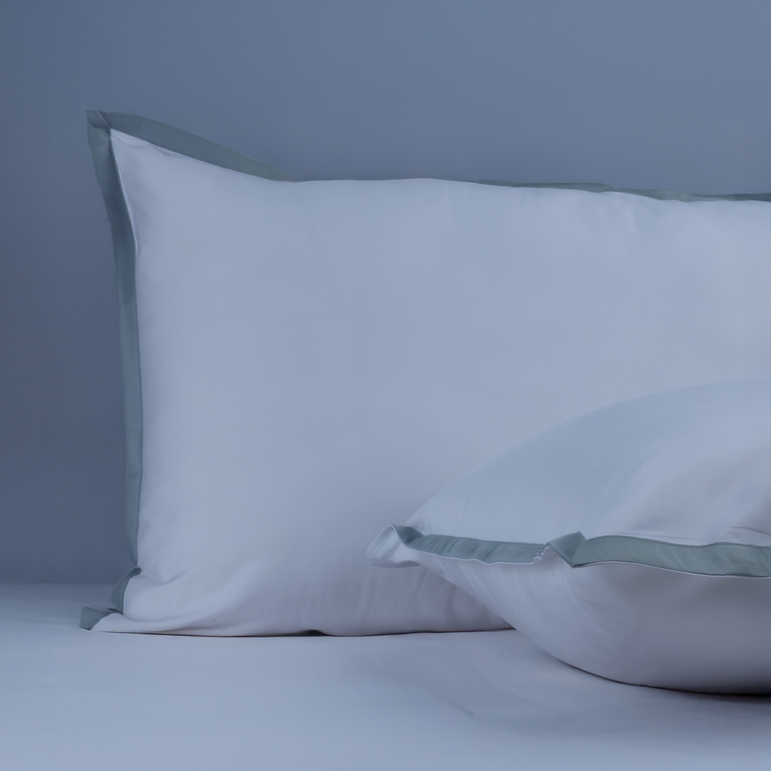 Light Blue Border Sateen Oxford Pillowcases