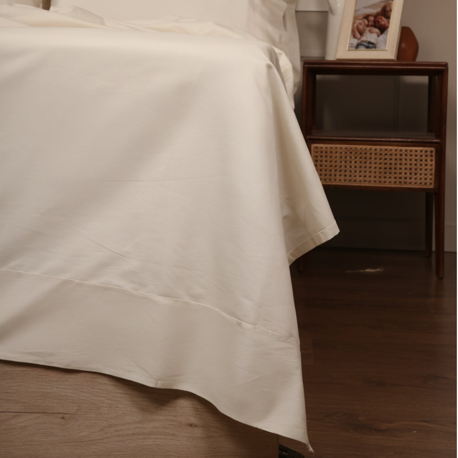 Ivory Luxury Cotton Sateen Flat Sheet