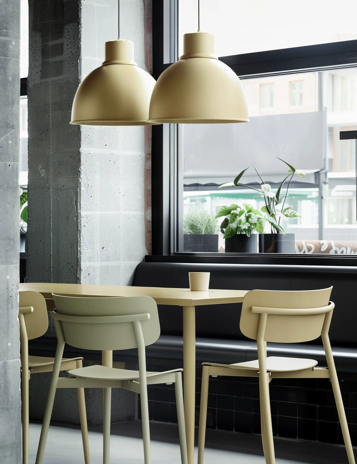 Twist Pendant Lamp Yellow 2